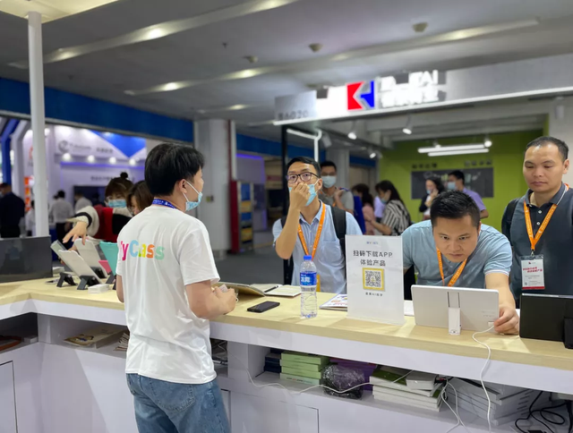 柔果AI練字解決方案，全新亮相第79屆中國教育裝備展示會